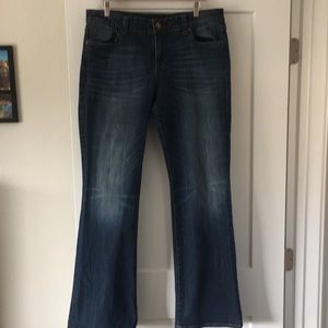 Boot cut jeans